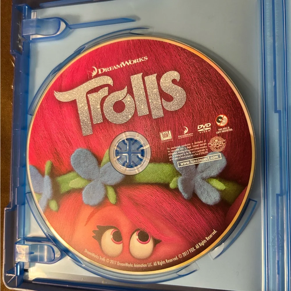 Trolls - Picture 4 of 4